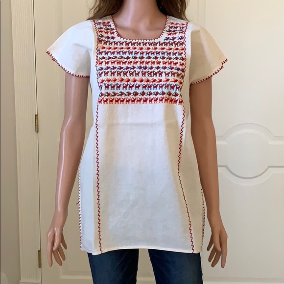 Tlacuate Huipil Hand Embroidery Mexican Blo… - Picture 2 of 7